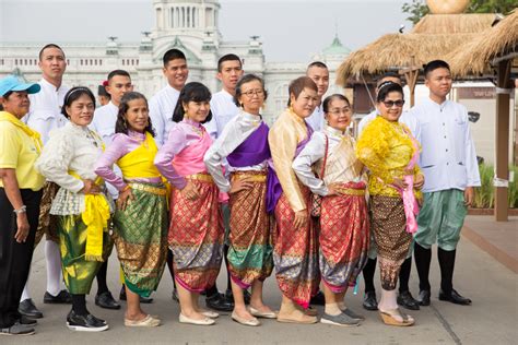 Mga video ng bratpack thailand.